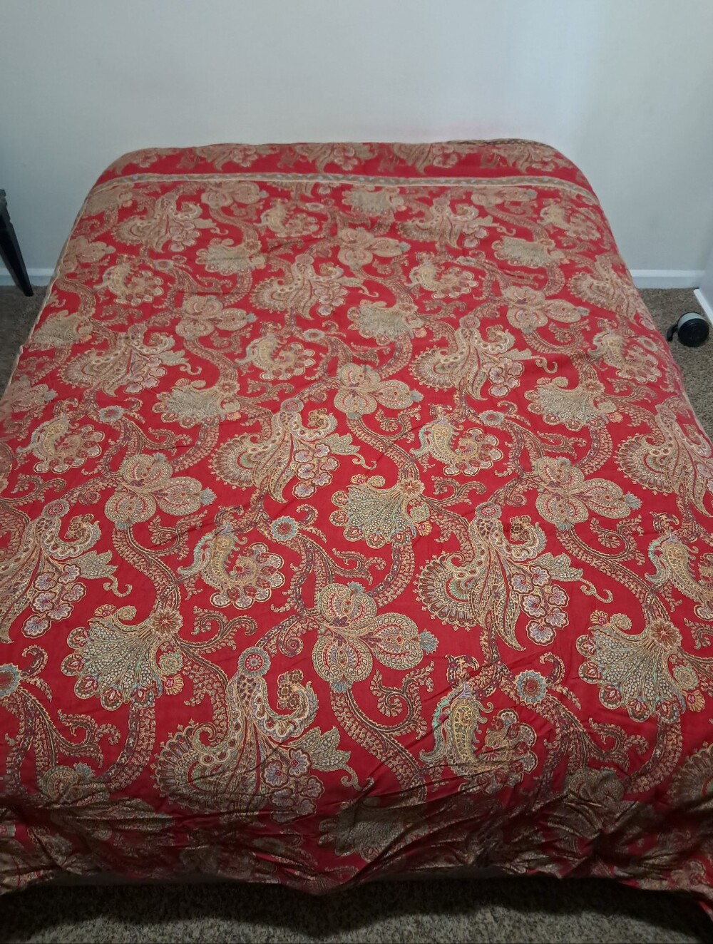 Chaps Home Ralph Lauren Juliette Red-Gold Floral Paisley Comforter Queen. 96x92